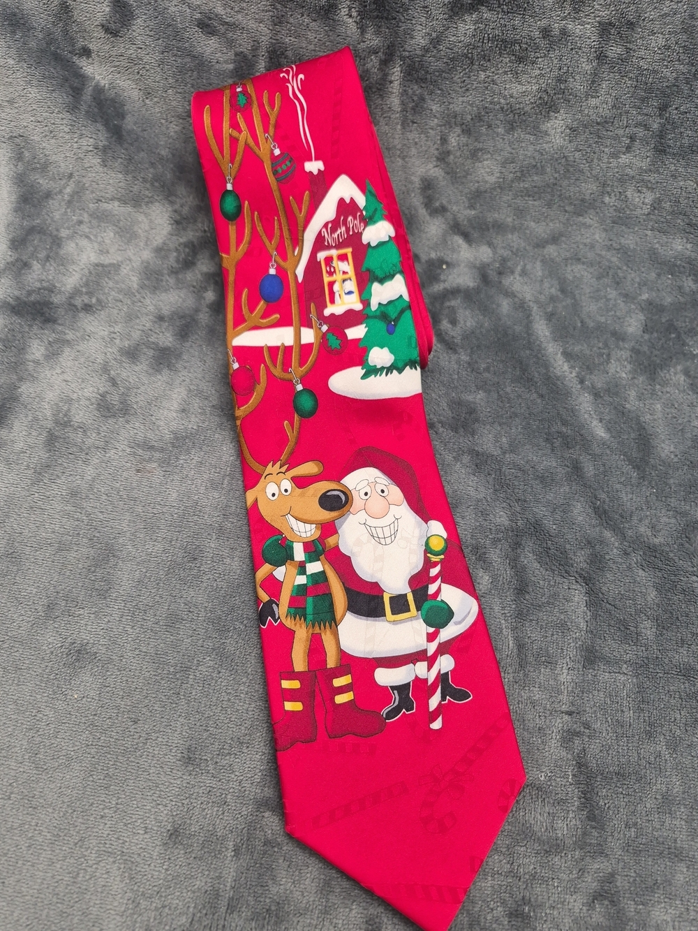 Vintage Hallmark Santa Reindeer Tie Polyester Red  RN 51093